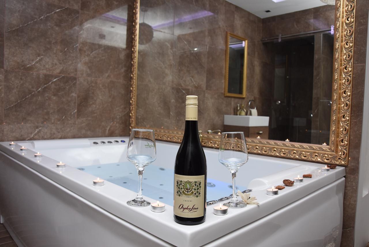 Central Business Apartments Jacuzzi Belgrade Luaran gambar